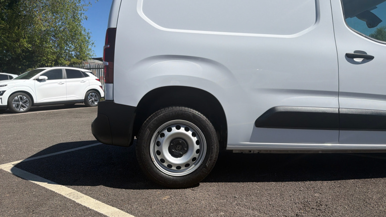 Peugeot Partner Standard Diesel 1.5 BlueHDi 130 Professional Van EAT8